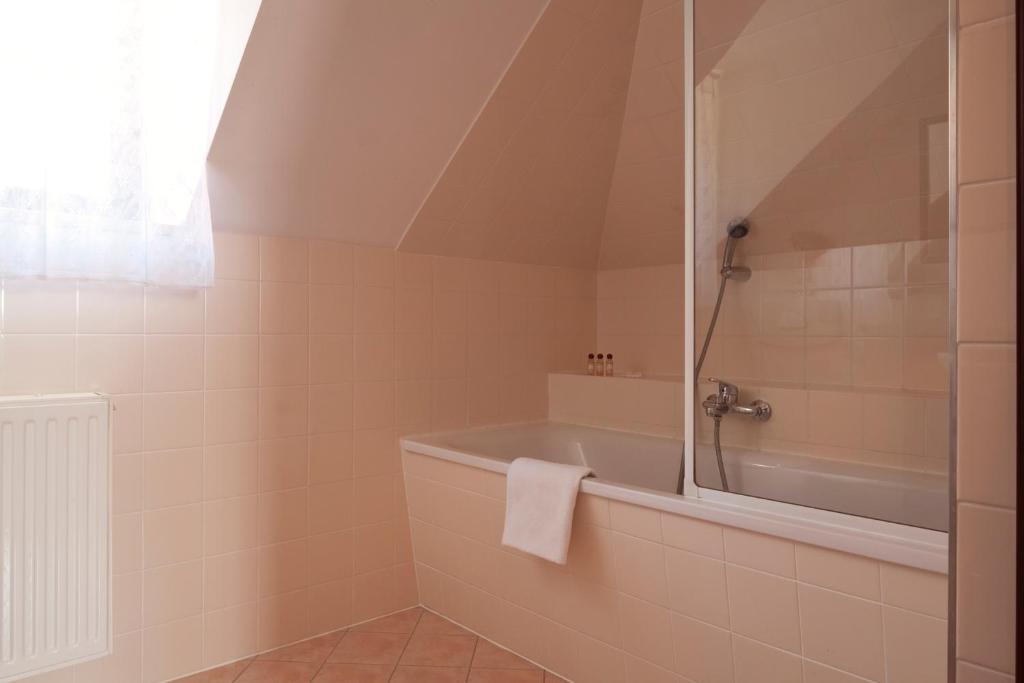 Hotel Wenus Kazimierz Dolny Rum bild