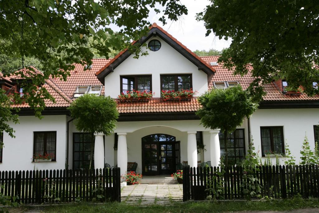 Hotel Wenus Kazimierz Dolny Exteriör bild