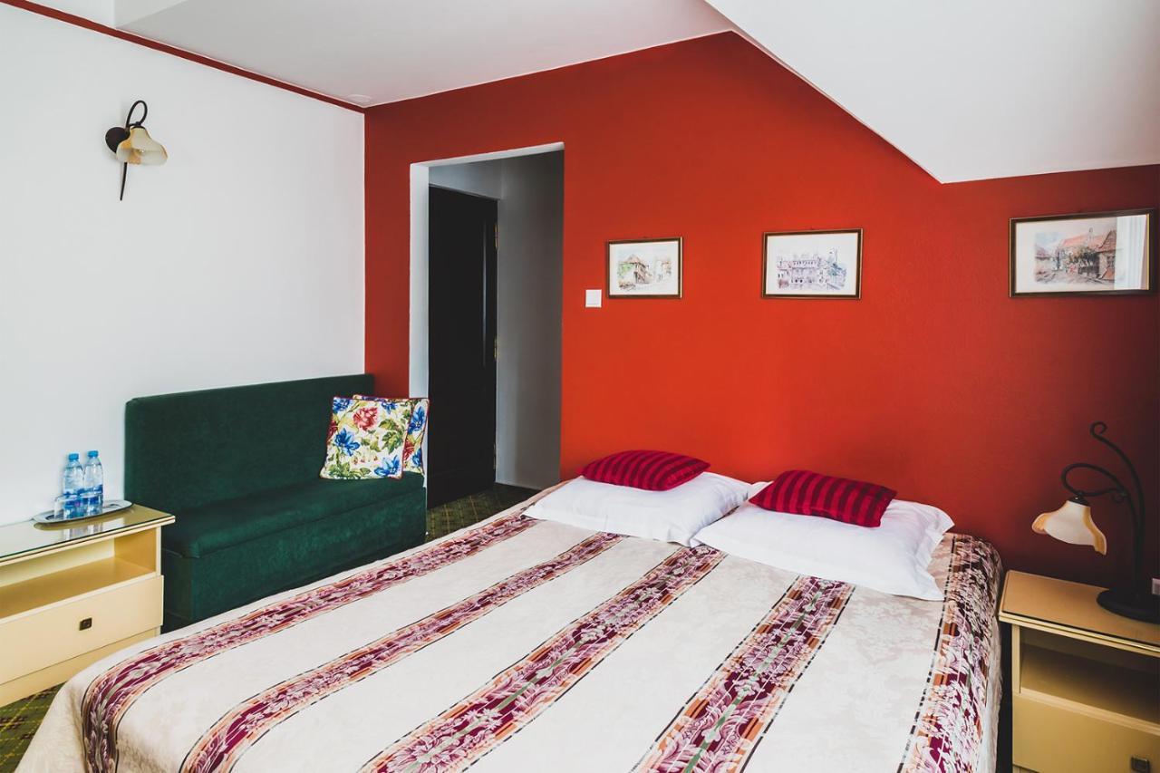 Hotel Wenus Kazimierz Dolny Exteriör bild