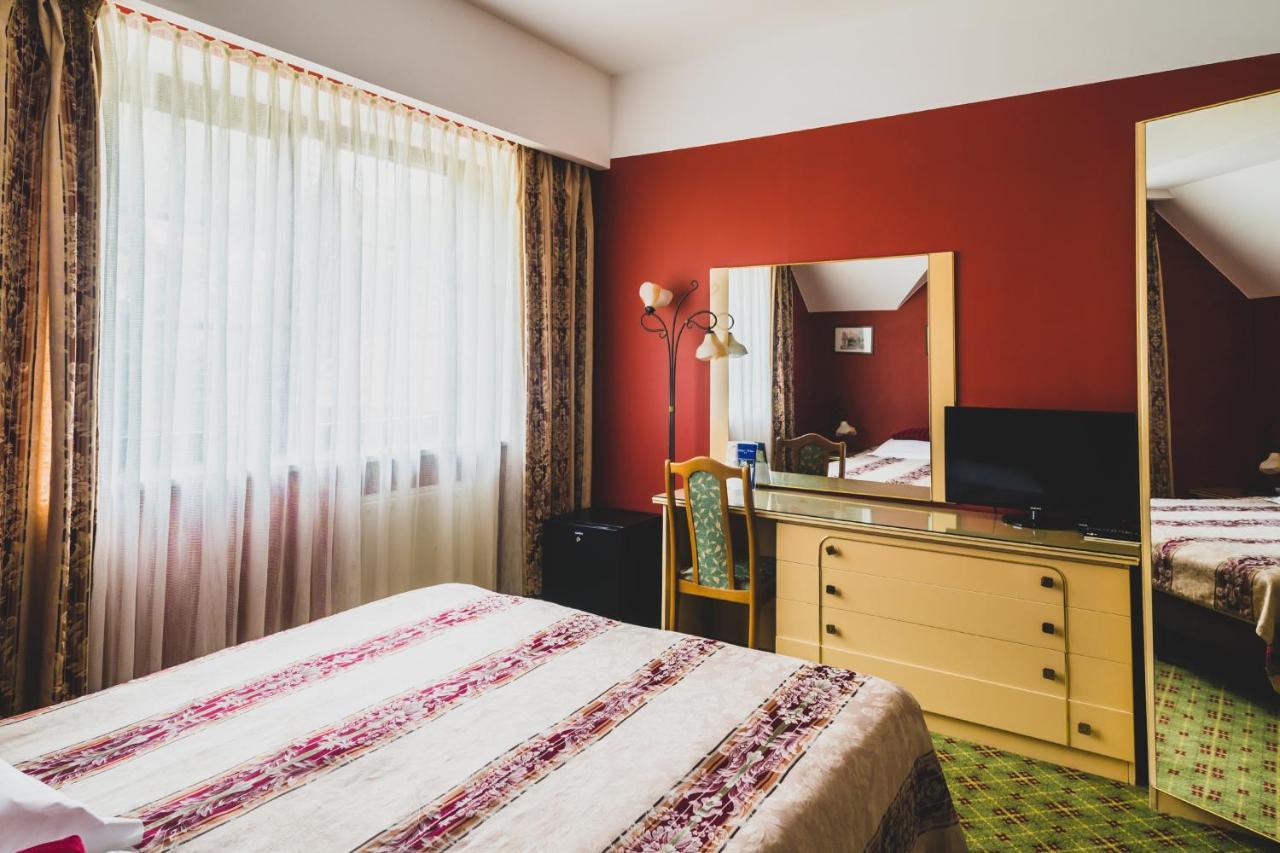 Hotel Wenus Kazimierz Dolny Exteriör bild